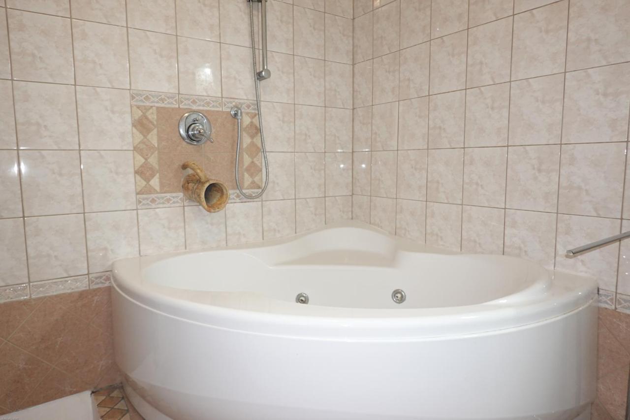 Casa Mille Baci Con Parcheggio Apartment Ливорно Екстериор снимка